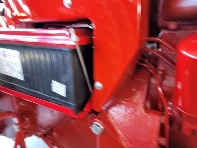 Image of International Harvester 1066 equipment image 4
