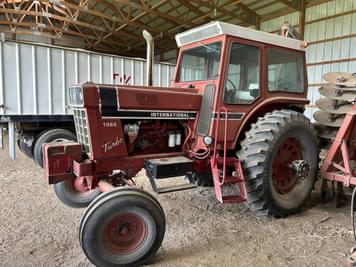 Main image International Harvester 1066