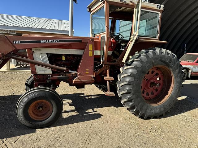 Image of International Harvester 1066 equipment image 3