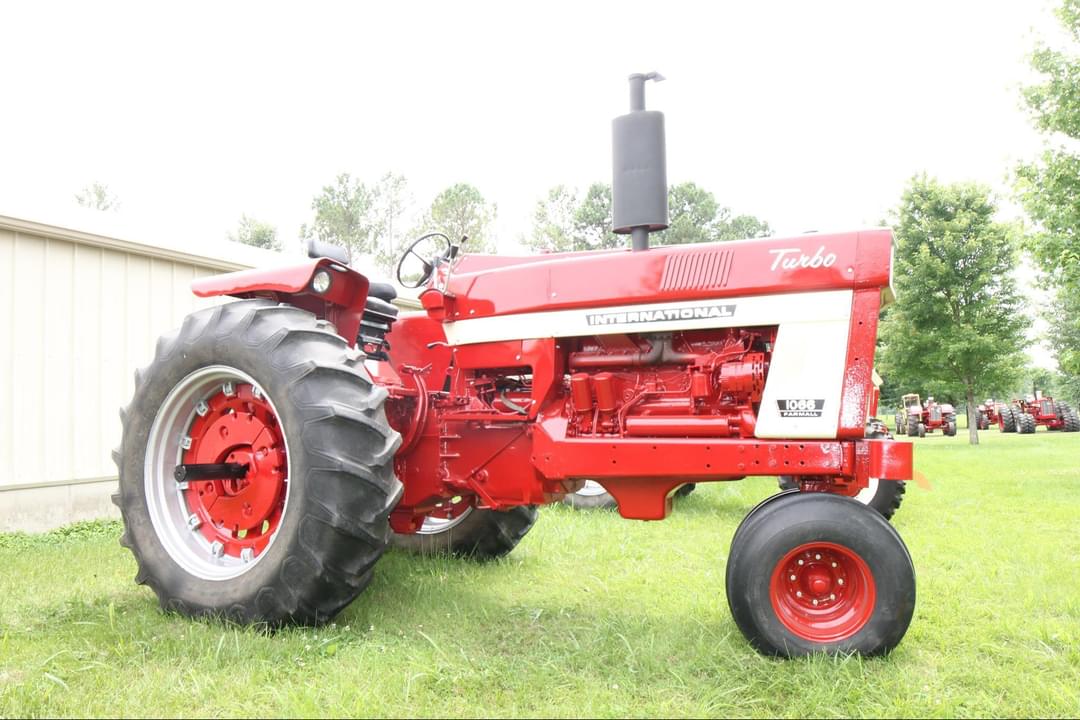 Image of International Harvester 1066 Primary image