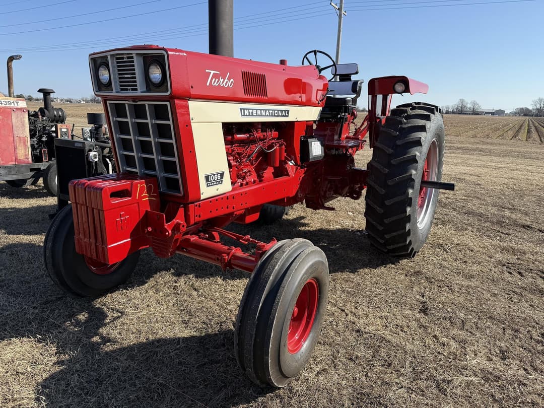 Image of International Harvester 1066 Primary image