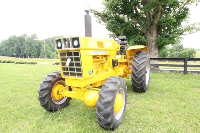 Image of International Harvester 1066 equipment image 3