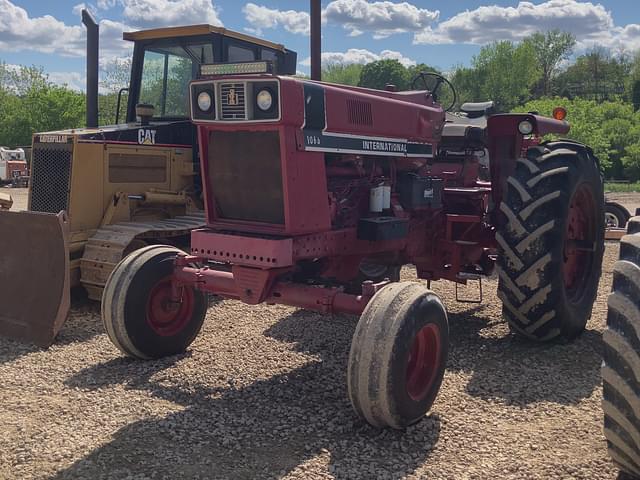 Image of International Harvester 1066 equipment image 1
