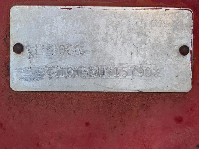 Image of International Harvester 1066 equipment image 4