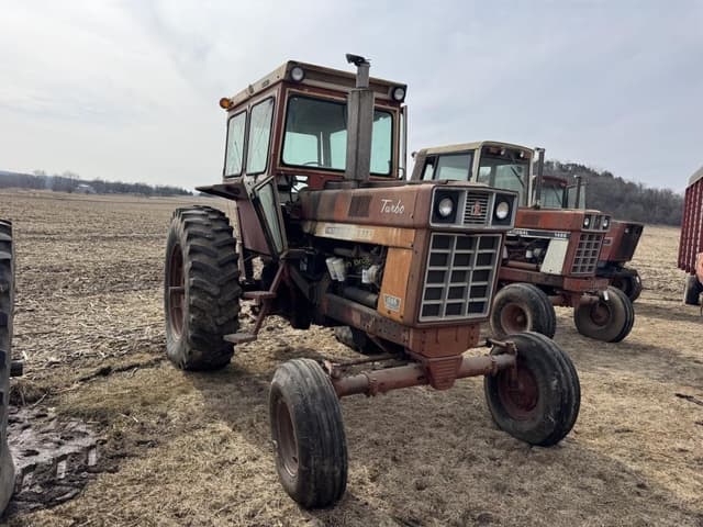 Image of International Harvester 1066 equipment image 3