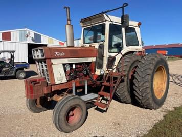 Main image International Harvester 1066