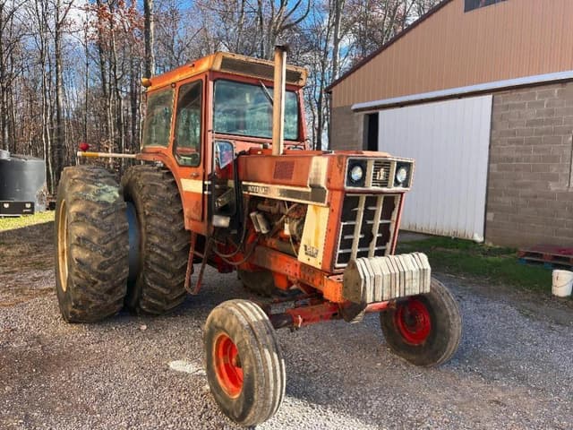 Image of International Harvester 1066 equipment image 3