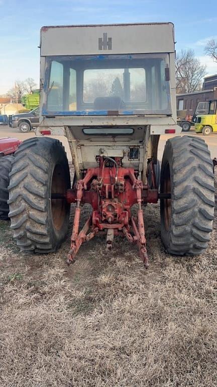 Image of International Harvester 1066 equipment image 3