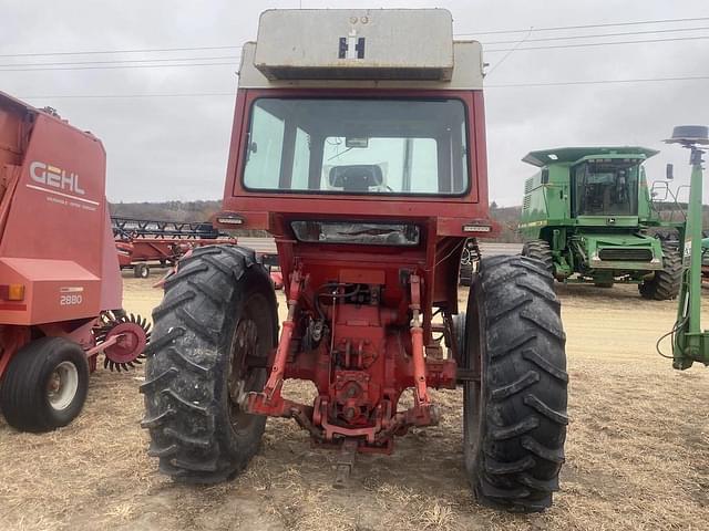 Image of International Harvester 1066 equipment image 4