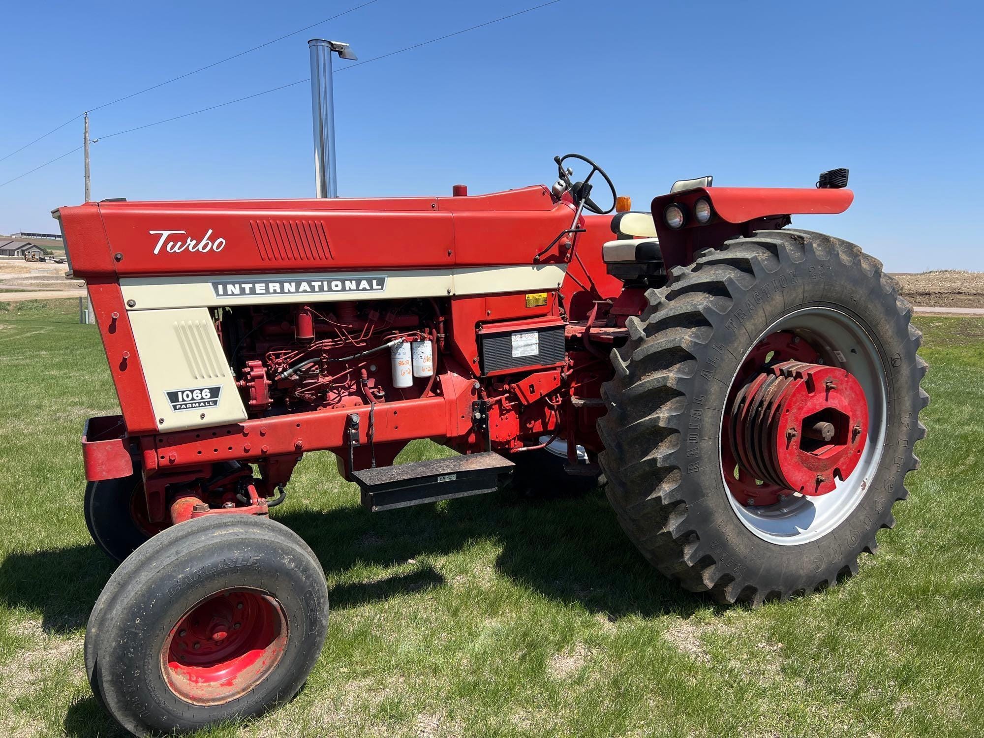 Main image International Harvester 1066