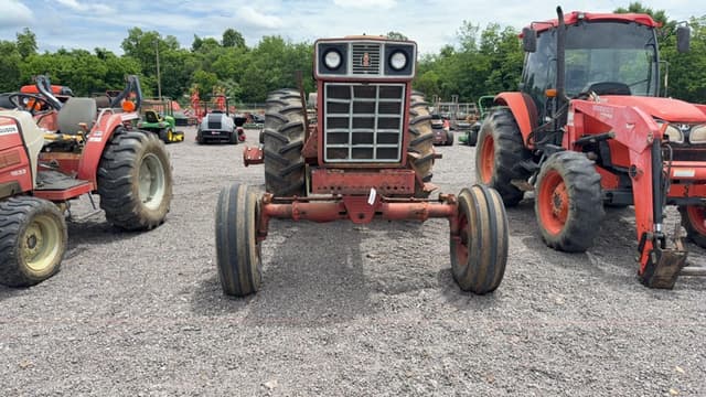 Image of International Harvester 1066 equipment image 1