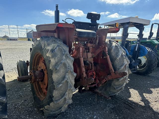 Image of International Harvester 1066 equipment image 3