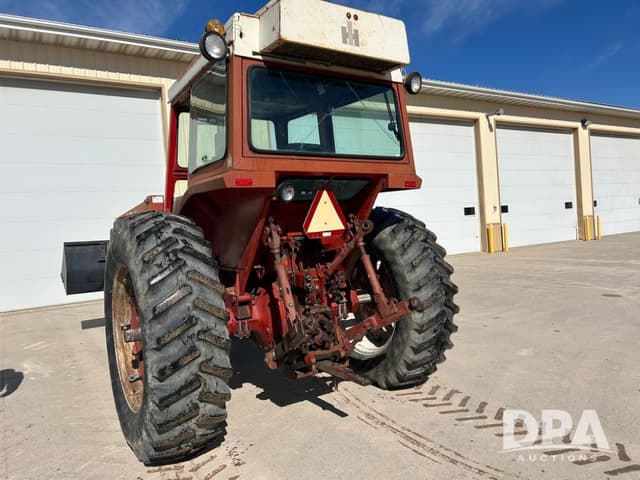 Image of International Harvester 1066 equipment image 3