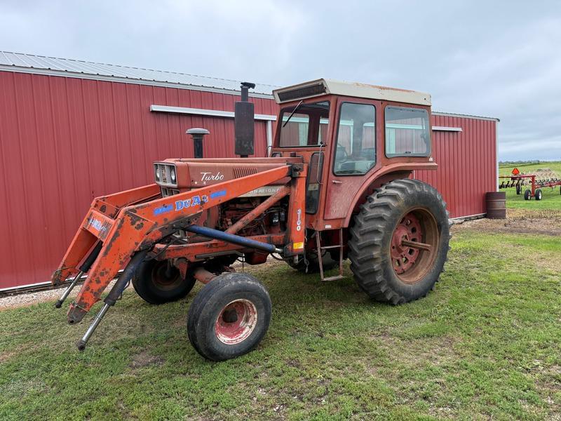 Image of International Harvester 1066 Primary image