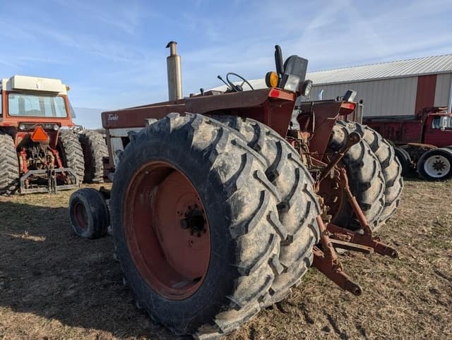 Image of International Harvester 1066 equipment image 4