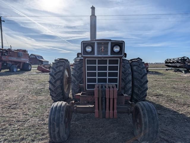 Image of International Harvester 1066 equipment image 1
