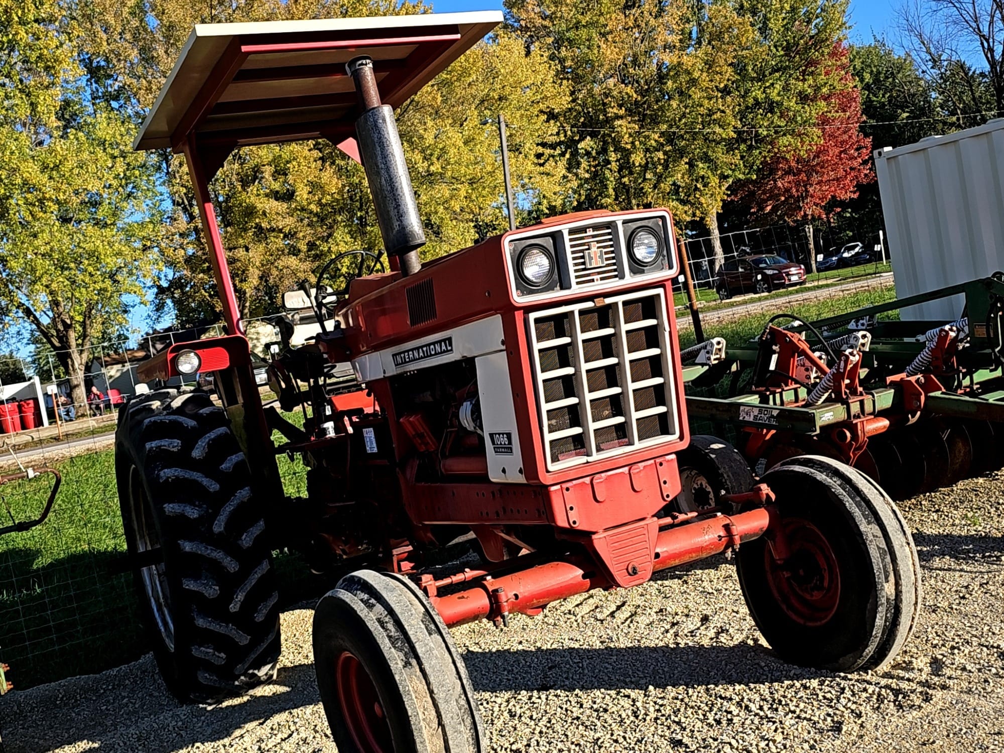 Main image International Harvester 1066
