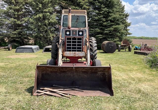 Image of International Harvester 1066 equipment image 1