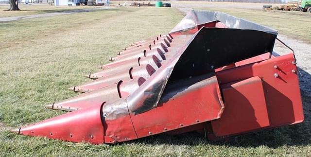 Image of International Harvester 1083 equipment image 1