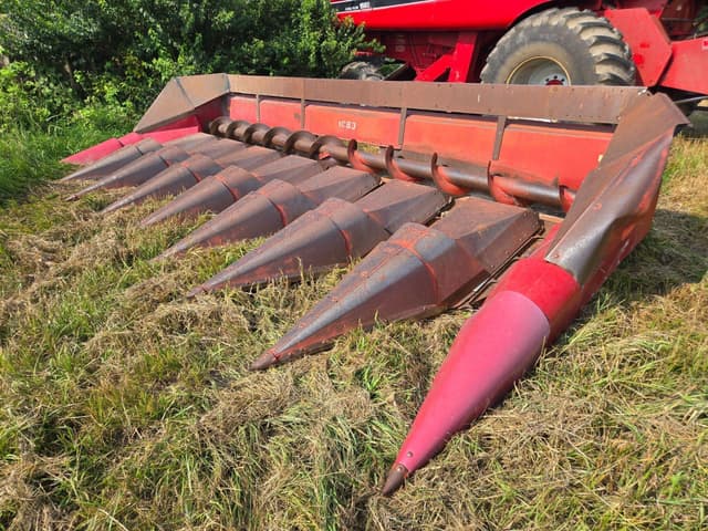Image of International Harvester 1083 equipment image 1