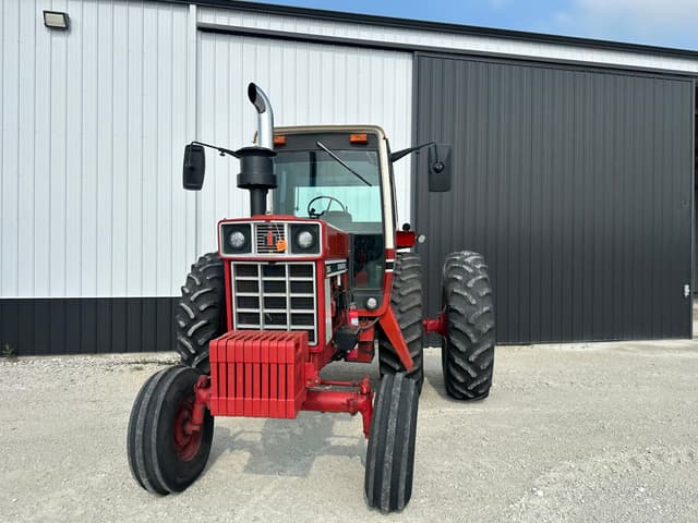 Image of International Harvester 1086 equipment image 1