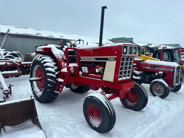 Image of International Harvester 1086 equipment image 1