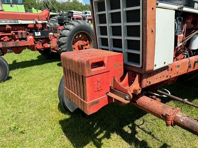 Image of International Harvester 1086 equipment image 1