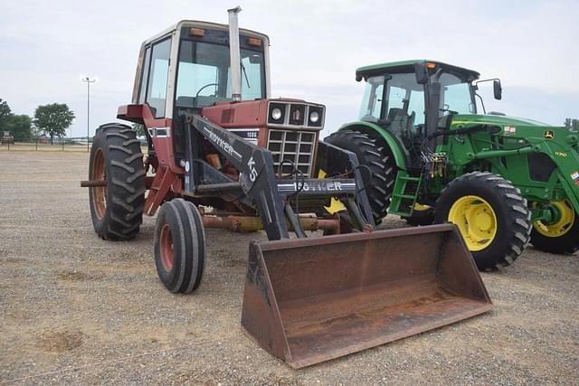 Image of International Harvester 1086 equipment image 3
