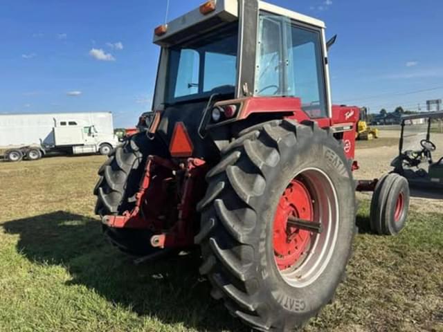 Image of International Harvester 1086 equipment image 2