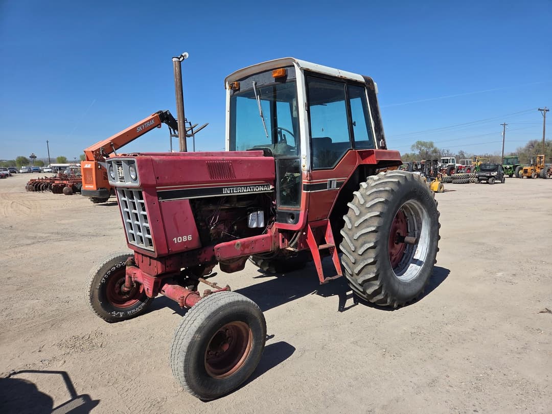 Image of International Harvester 1086 Primary image