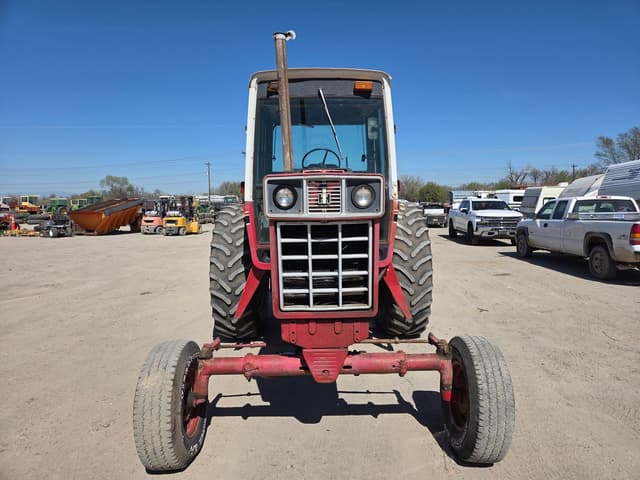 Image of International Harvester 1086 equipment image 1