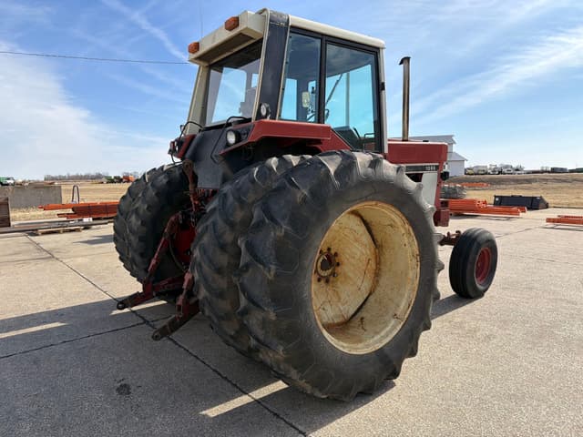 Image of International Harvester 1086 equipment image 3