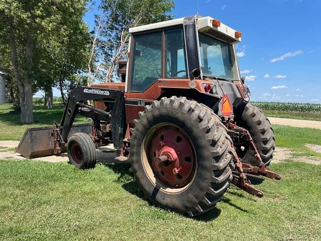 Image of International Harvester 1086 equipment image 4