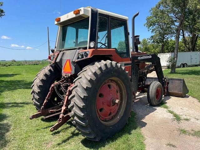 Image of International Harvester 1086 equipment image 2