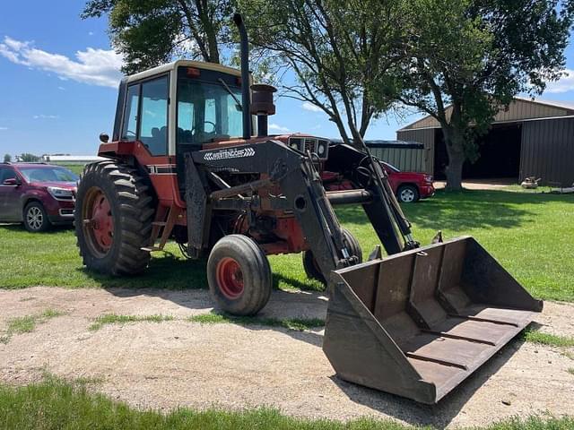 Image of International Harvester 1086 equipment image 1