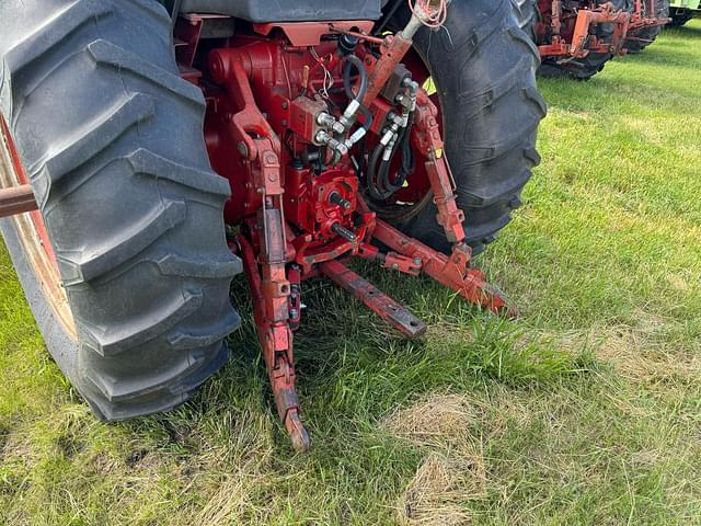 Image of International Harvester 1086 equipment image 4