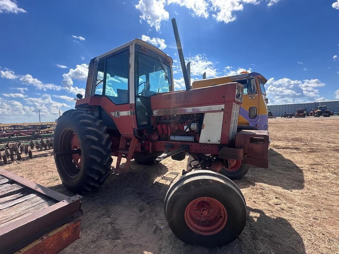 Image of International Harvester 1086 Primary image