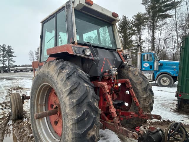 Image of International Harvester 1086 equipment image 2