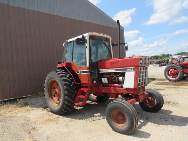 Image of International Harvester 1086 equipment image 2
