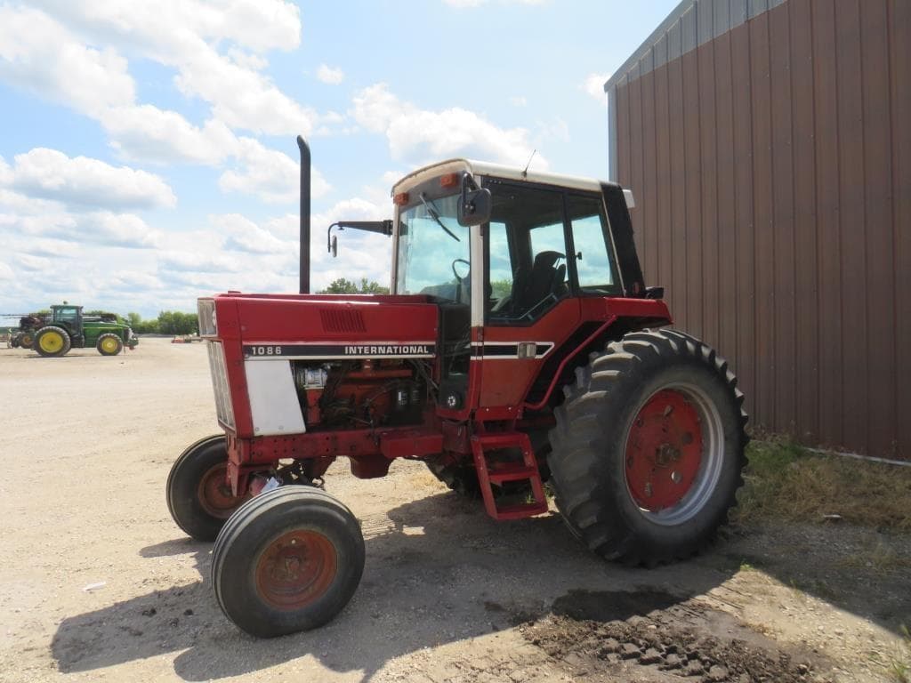 Image of International Harvester 1086 Primary image