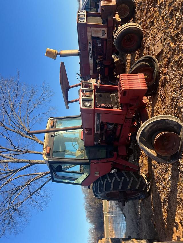 Image of International Harvester 1086 equipment image 4