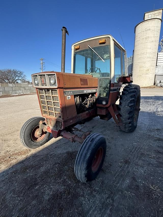 Image of International Harvester 1086 equipment image 3