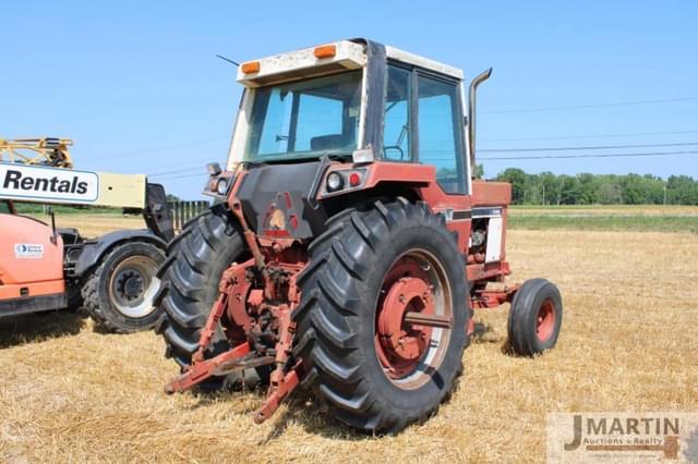 Image of International Harvester 1086 equipment image 2