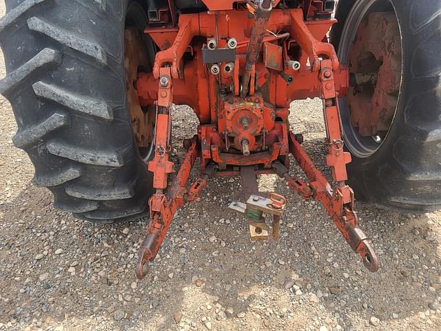 Image of International Harvester 1086 equipment image 4