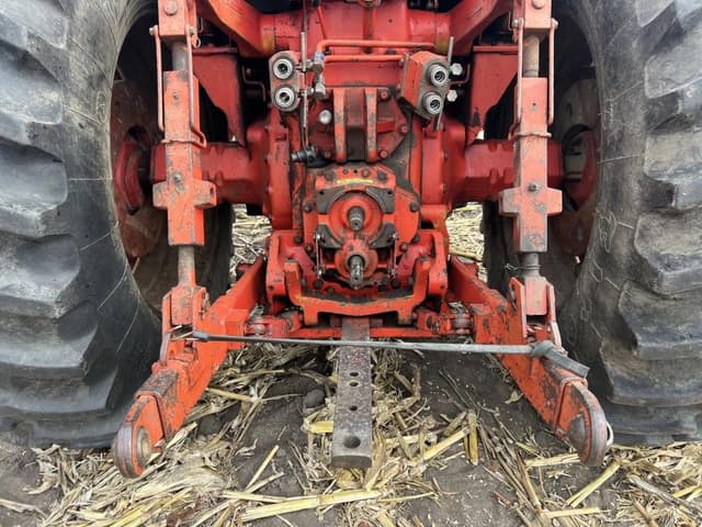 Image of International Harvester 1086 equipment image 4