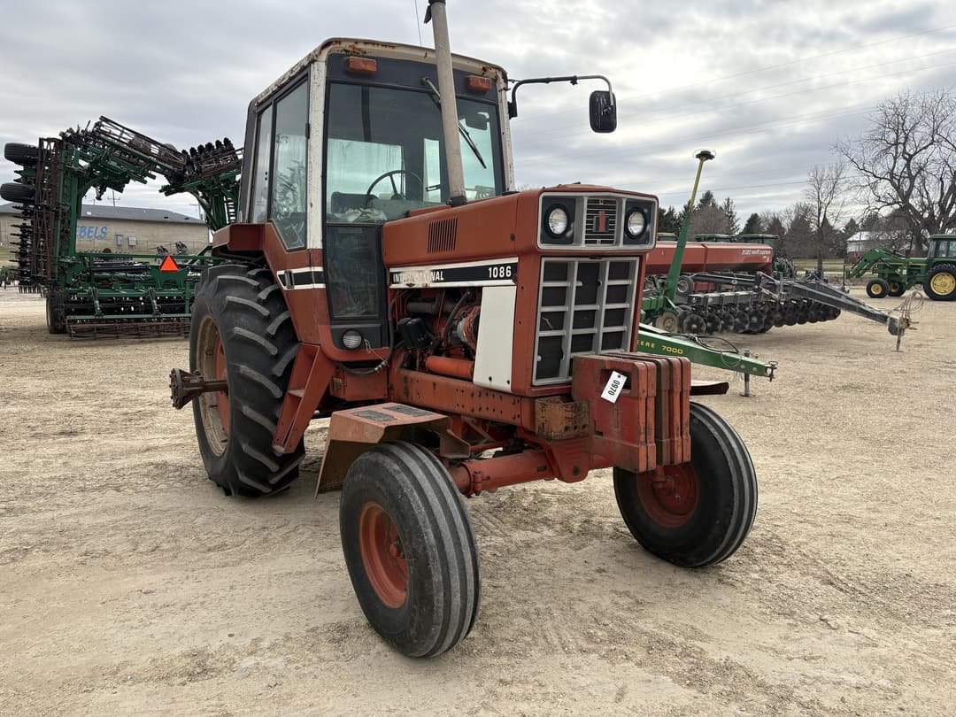 Image of International Harvester 1086 Primary image