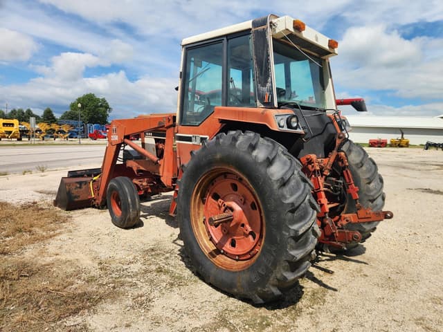 Image of International Harvester 1086 equipment image 4