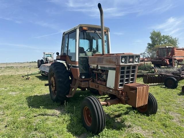 Image of International Harvester 1086 equipment image 1