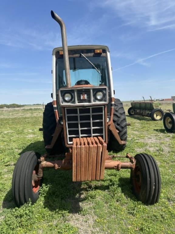 Image of International Harvester 1086 equipment image 2