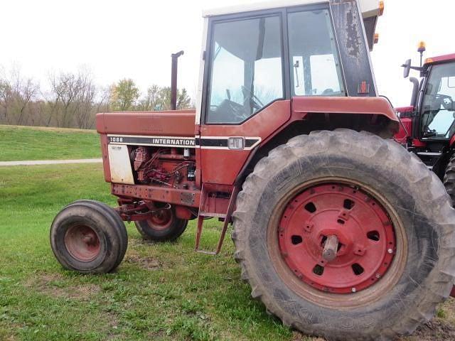 Image of International Harvester 1086 Image 1